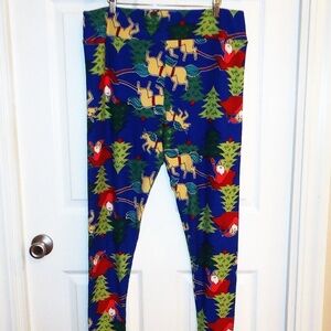 💥SALE💥 LULAROE T&C 2 REINDEER CHRISTMAS LEGGINGS